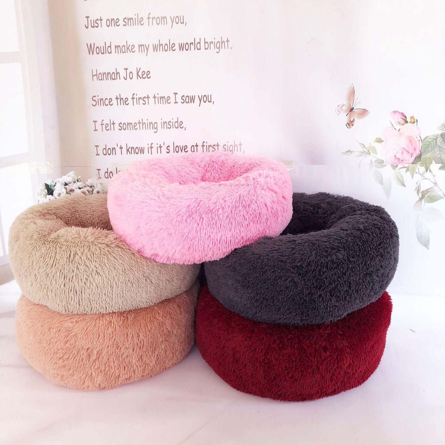Lit rond douillet de luxe pour animaux de compagnie - Le refuge ultime pour les petits chiens et les chats